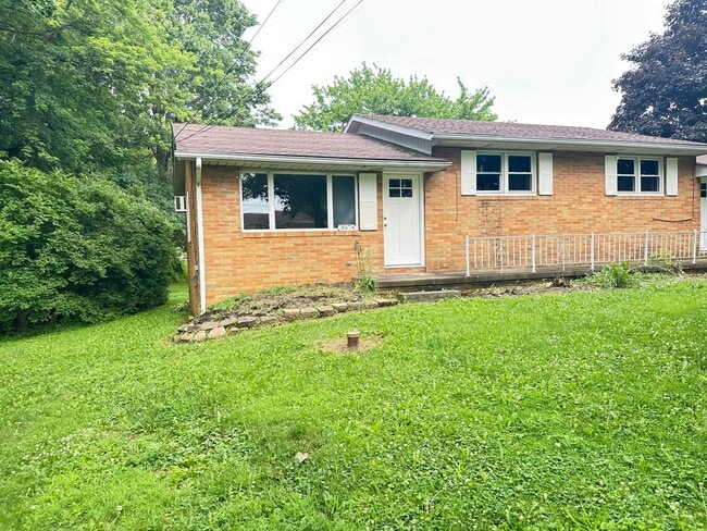 3574-3576 Kidron Road - 3574-3576 Kidron Road Apartment Unit 3574 Kidron Road