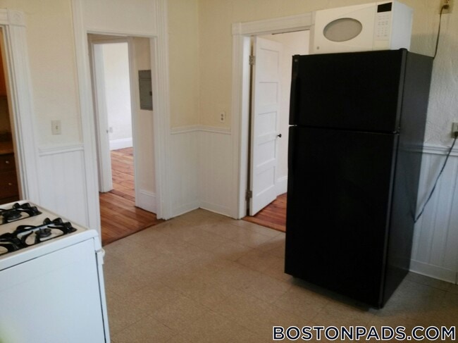 Photo - 124 Berkshire St Unit 5