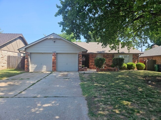 Building Photo - (3) Bed/(2) Bath in South OKC! Storm Shelt... Rental