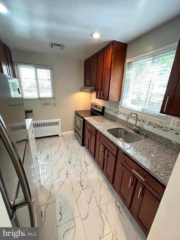 Photo - 3313 Stanford St