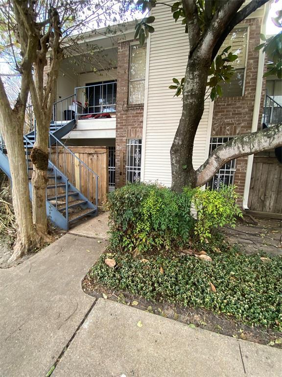 Photo - 3900 Woodchase Dr Condo Unit 121