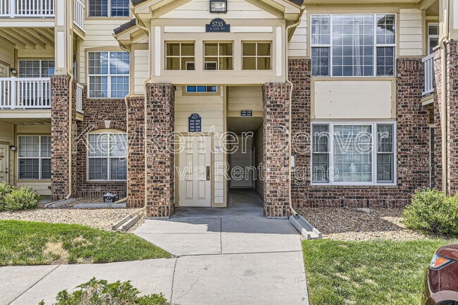 Photo - 5735 N Genoa Way Townhome