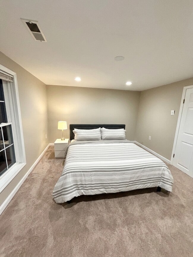 Photo - 3729 Hetten Ln