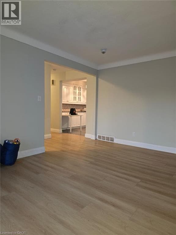 Photo - 26 Glengarry Rd