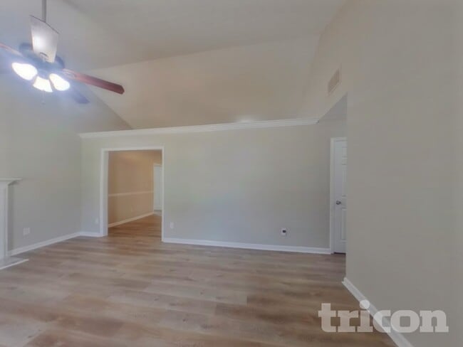Photo - 170 Oak Hill Dr