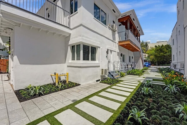 Photo - 3020 Seville St Unidad SI ID1503972P