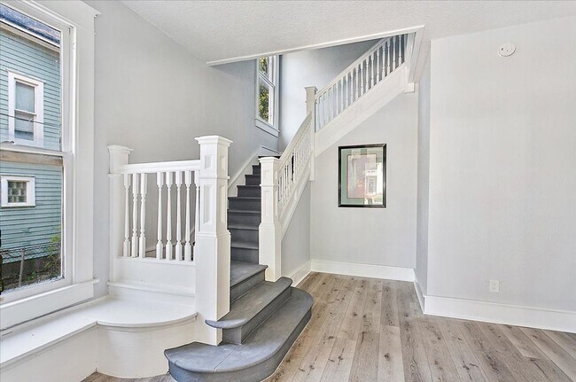 Photo - 2142 Park St Unidad A