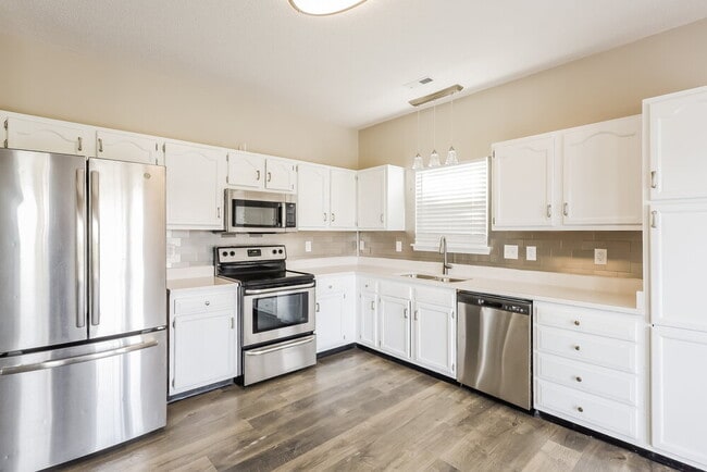 Photo - 3550 Limelight Ln