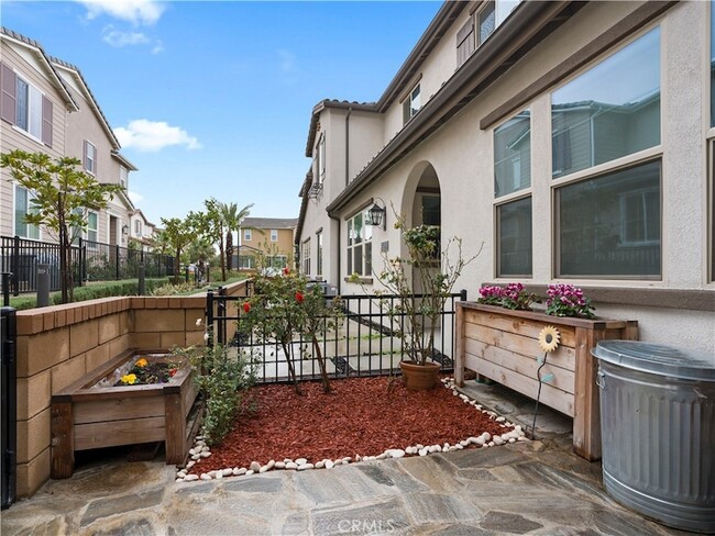 Photo - 5628 Kate Way