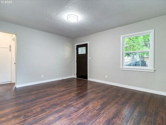 Photo - 3116 Yeoman Ave