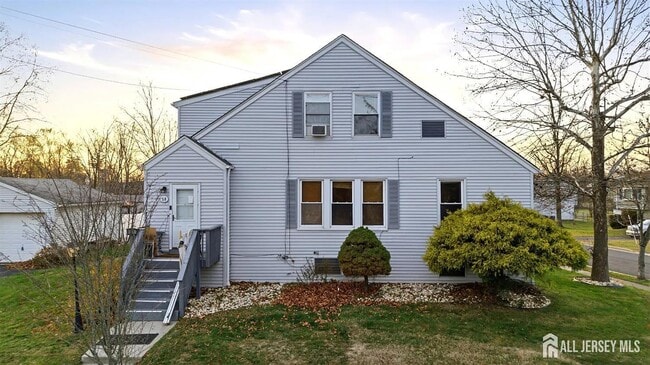 Building Photo - 58 Brotherhood St