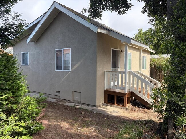 Photo - 1717 Sutter St