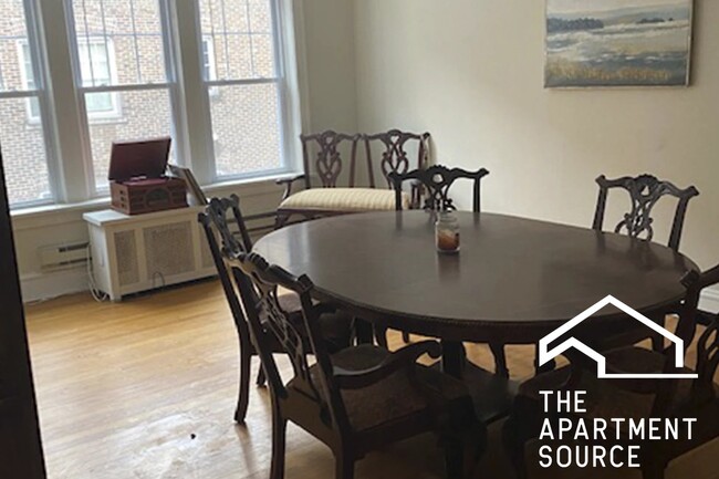 Photo - 329 Kedzie St Unit 2