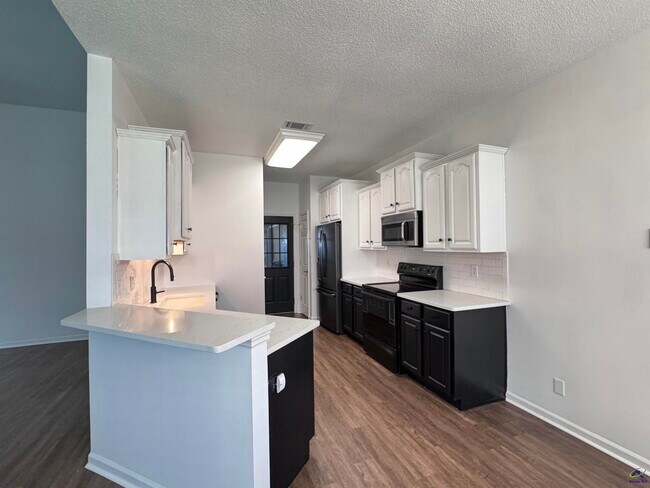 Photo - 104 Sir Patrick Way