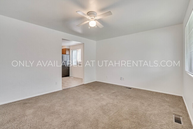 Photo - 1194 W 300 N St
