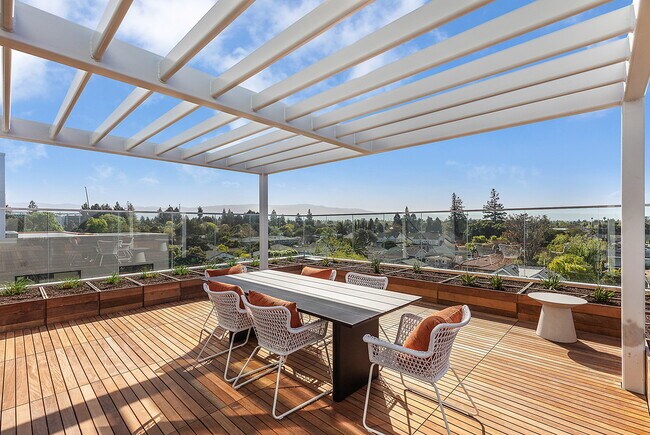 Photo - Maxwell Sunnyvale