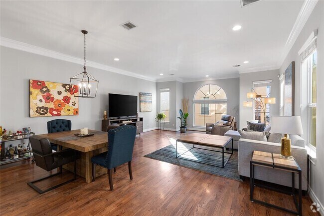 Building Photo - 1608 Colorado St Rental
