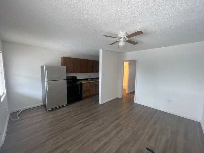 Building Photo - 1711 Dixon Blvd Unit 224