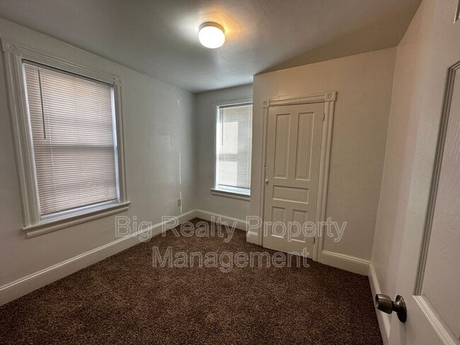 Photo - 342 Valley Rd