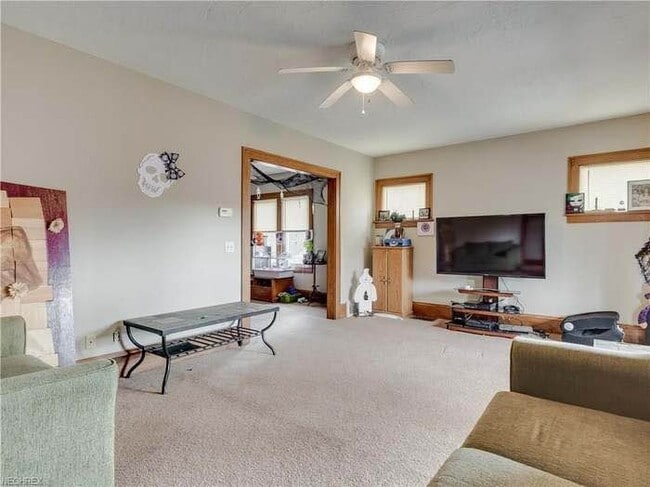 Photo - 1215 19th St NW