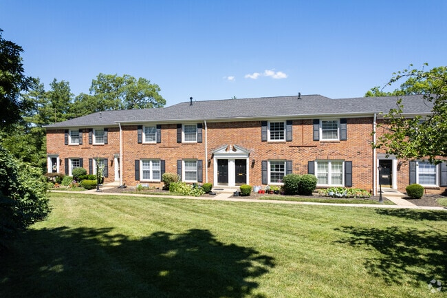 Warson Village Townhomes