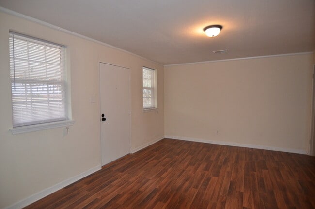 Photo - Nice 3 Bedroom w/ Great Fenced Back Yard