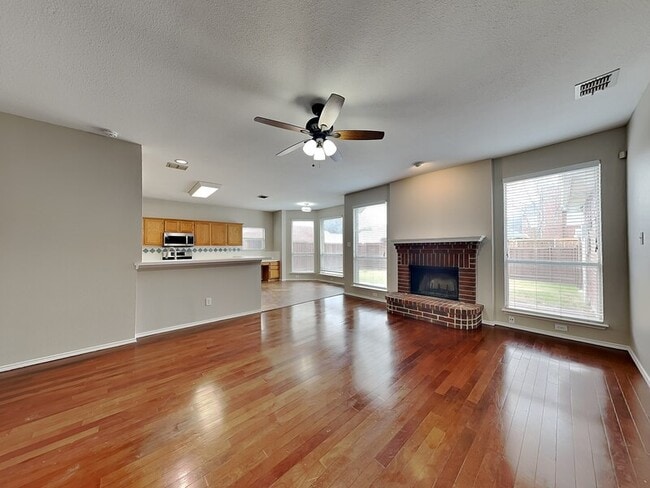 Photo - 8104 Steamers Ln