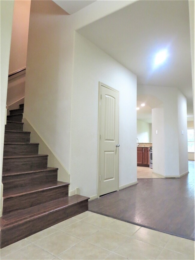 Photo - 18911 Cove Mill Ln