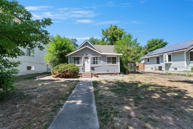 Building Photo - 205 N Sherwood St Unit 205 N Sherwood St 1