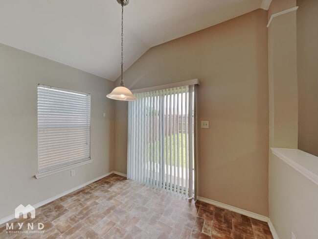 Photo - 1019 Cottontail Dr
