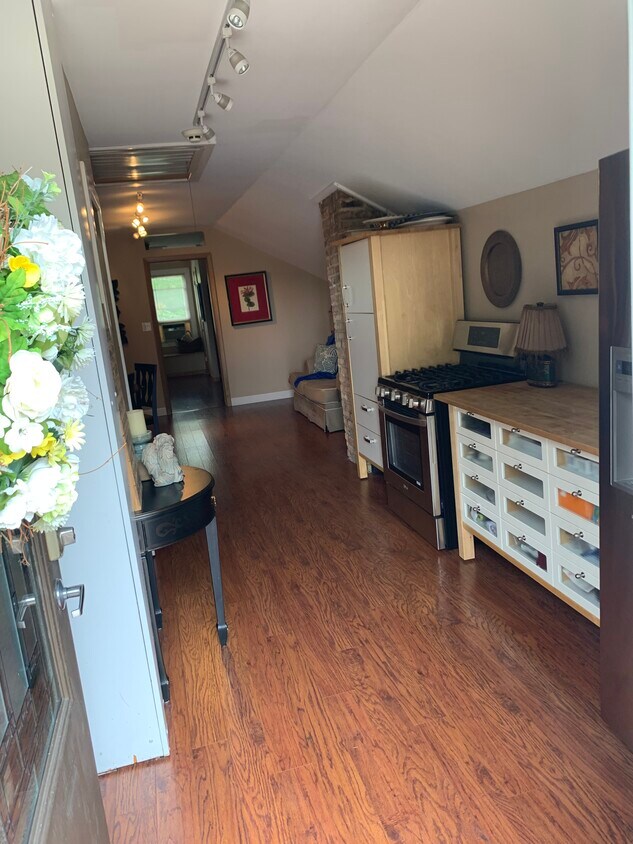 Photo - 829 N Center St (Naperville, IL)