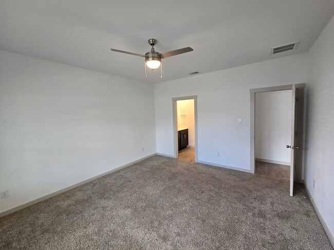 Building Photo - 12525 Abbey House Ct