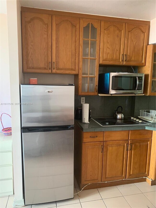 Photo - 19201 Collins Ave Unidad 323