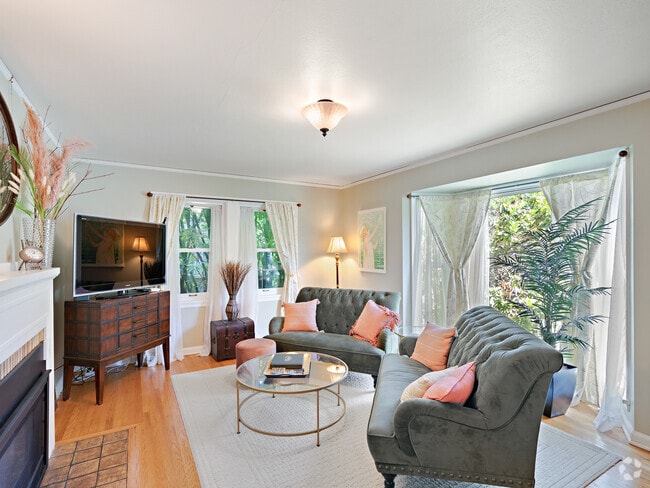 Building Photo - 1801 SE 43rd Ave Rental