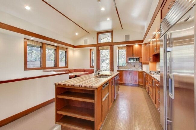 Photo - 28 Meadow Rd