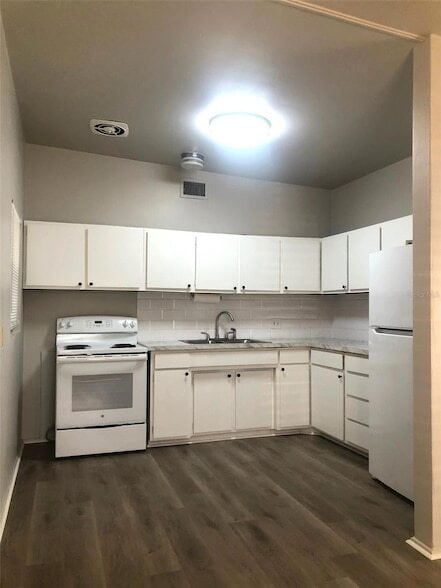 Photo - 905 Cherokee Cir