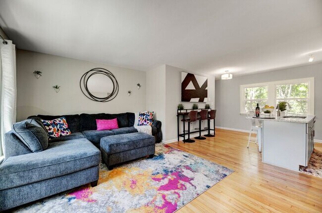 Photo - 2809 Newark Dr