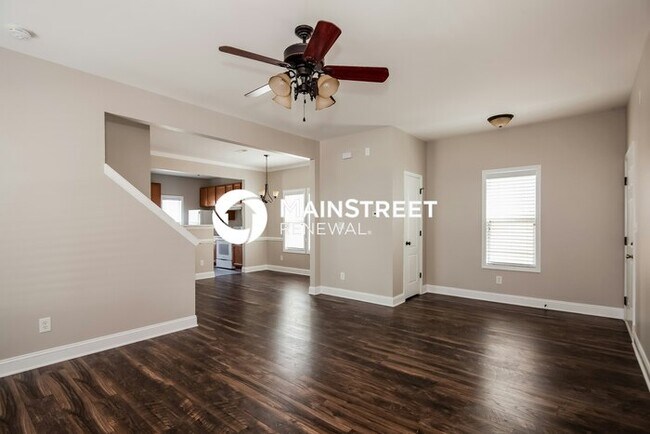 Photo - 3 Bedroom Pet-Friendly Home in Huntersville, NC with Main Street Renewal