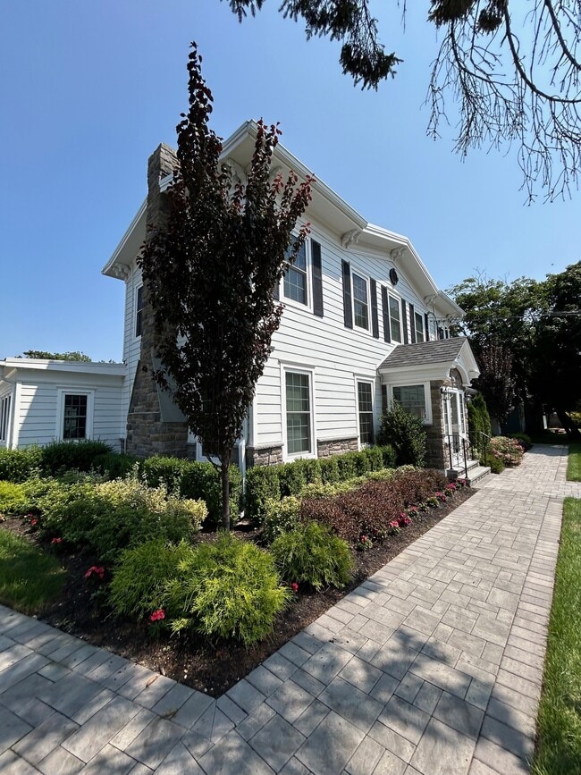 Fairfield Victorian at Patchogue Village