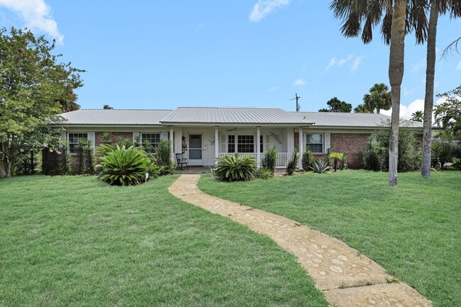 Photo - 149 Southwind Cir