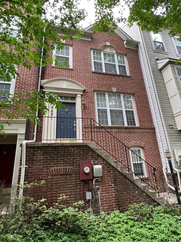 Photo - 9631 Athens Pl (Gaithersburg, MD)