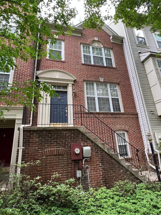 Building Photo - 9631 Athens Pl Rental