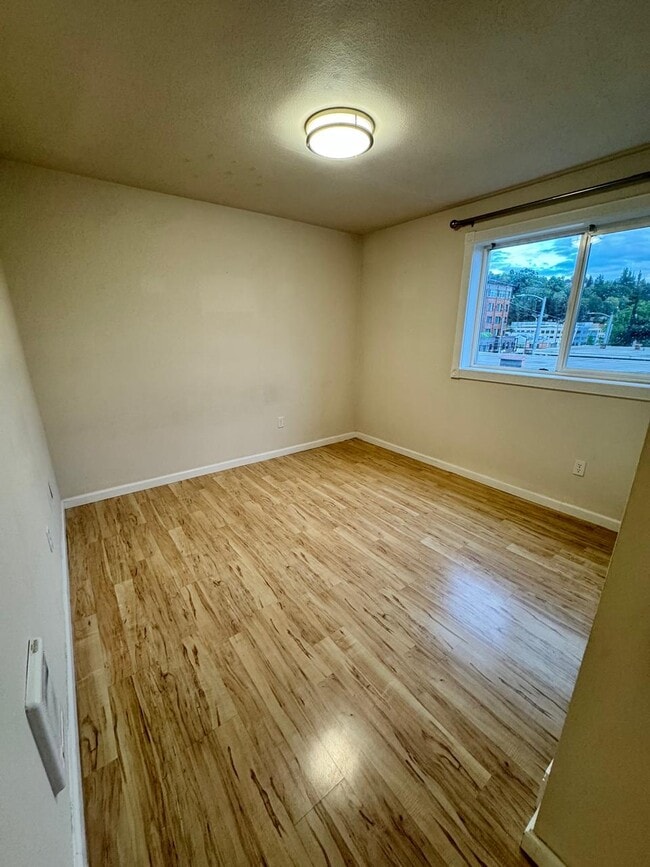 Photo - 2017 Eastlake Ave E Unit 203