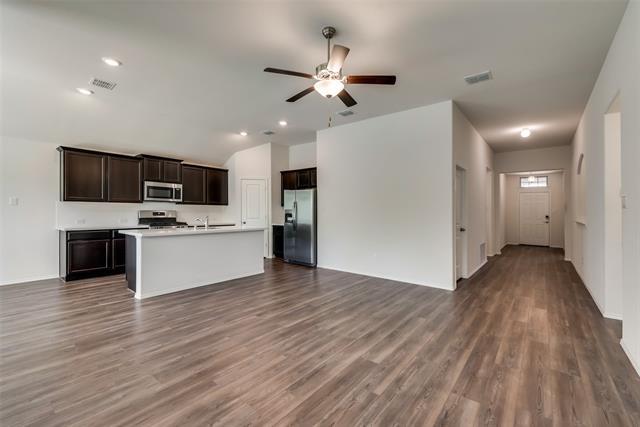 Photo - 1540 Acmite Ave