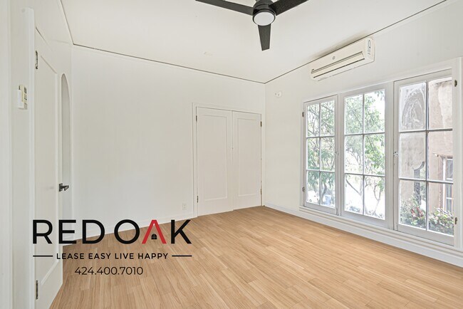 Photo - Charming Studio with Stainless Steel Appli... Unidad 854.5