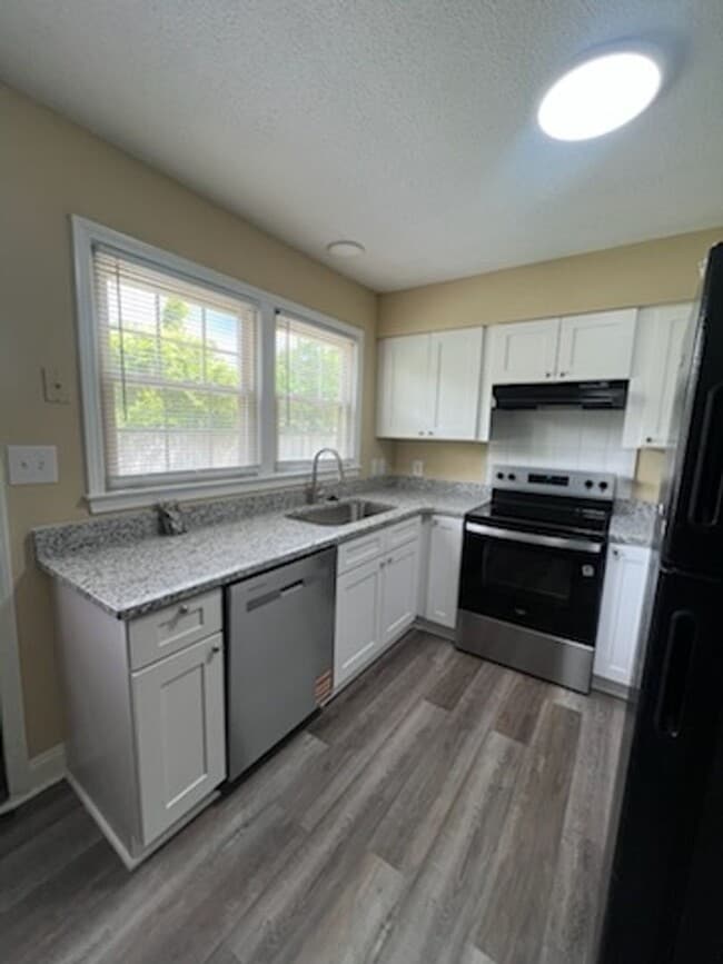 Photo - Renovated Townhouse Unidad 3B