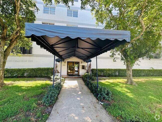 Building Photo - 8950 NE 8th Ave Unit 203 Rental