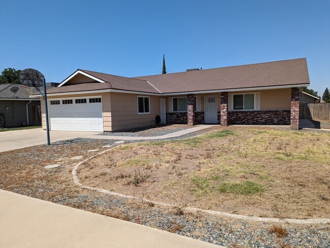 Fully Remodeled 3 Bedroom 2 Bath Home - Fully Remodeled 3 Bedroom 2 Bath Home