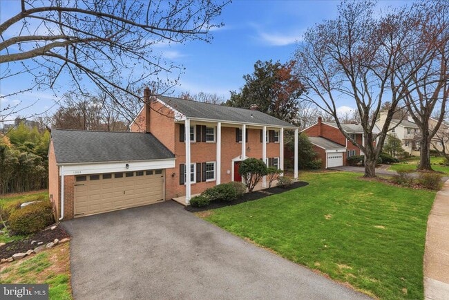 Photo - 1335 MacBeth St