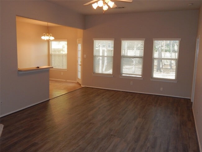 Photo - 272 Mesa View